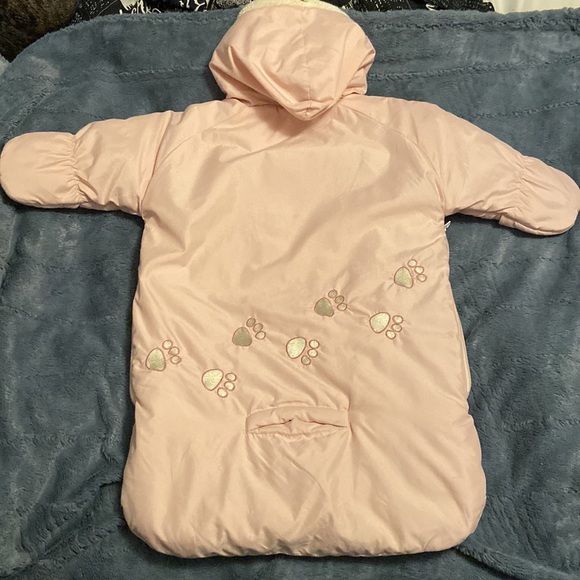 🔥🔥🐻‍❄️Designed in Canada winter coat for baby 6-9M Excellent condition - Picture 8 of 12
